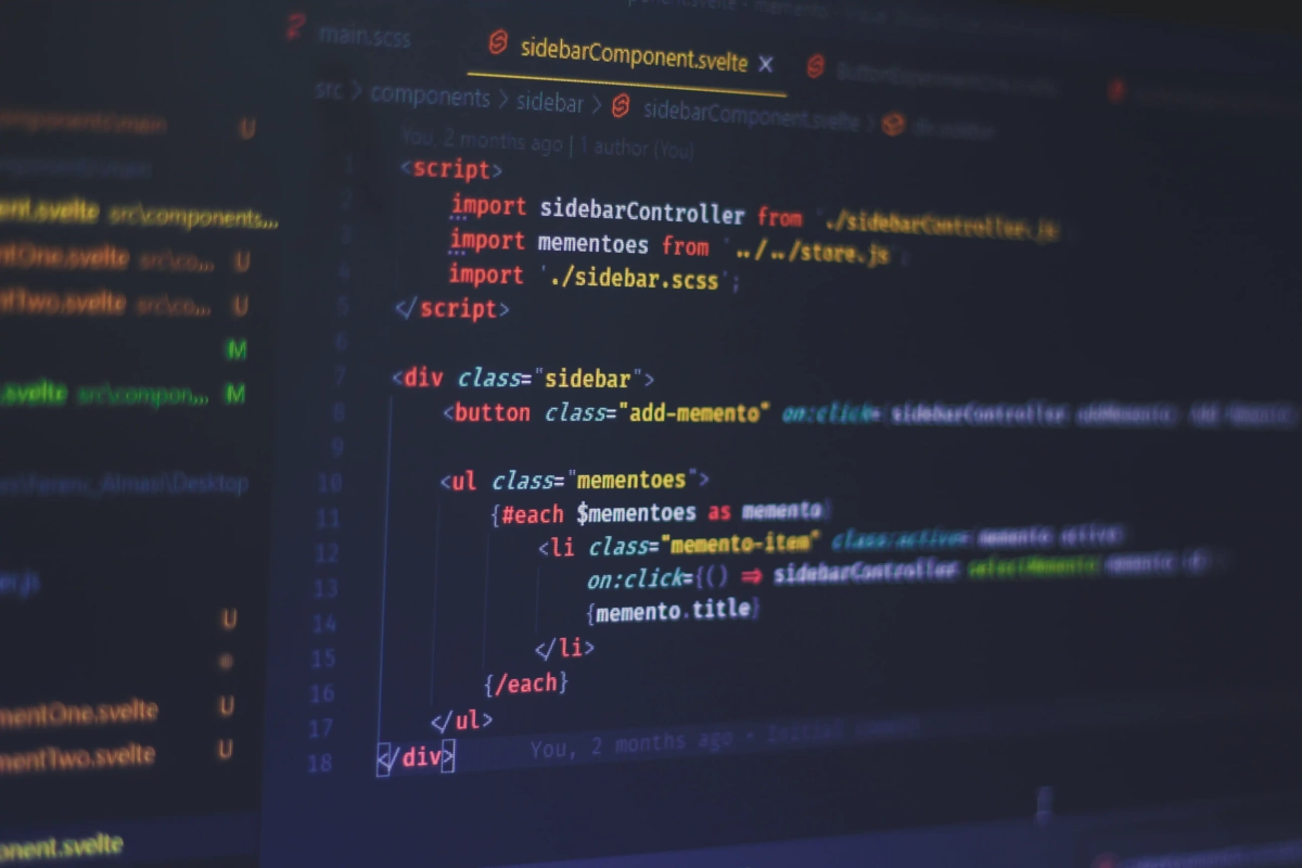 una pantalla con código html y SEO